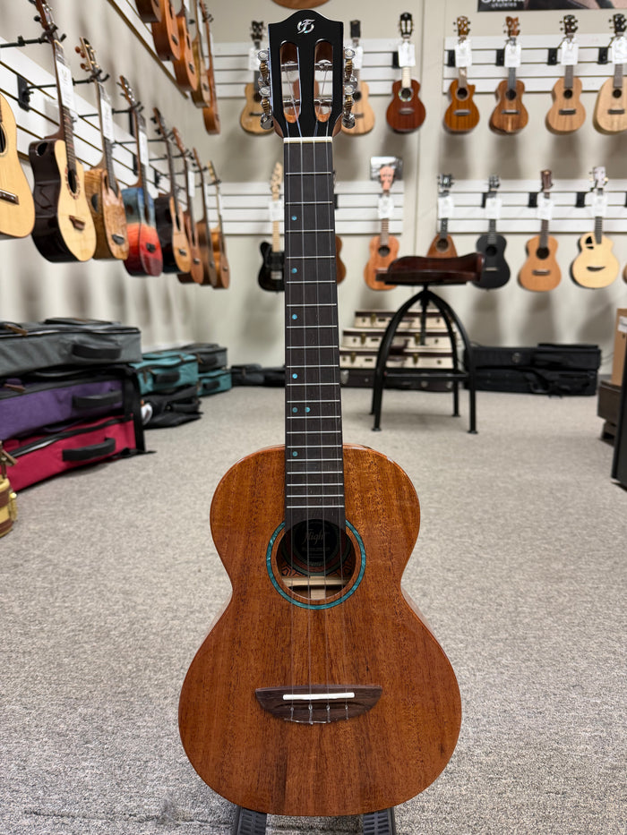 Flight Iris Tinta Tenor Ukulele w/Case - Natural