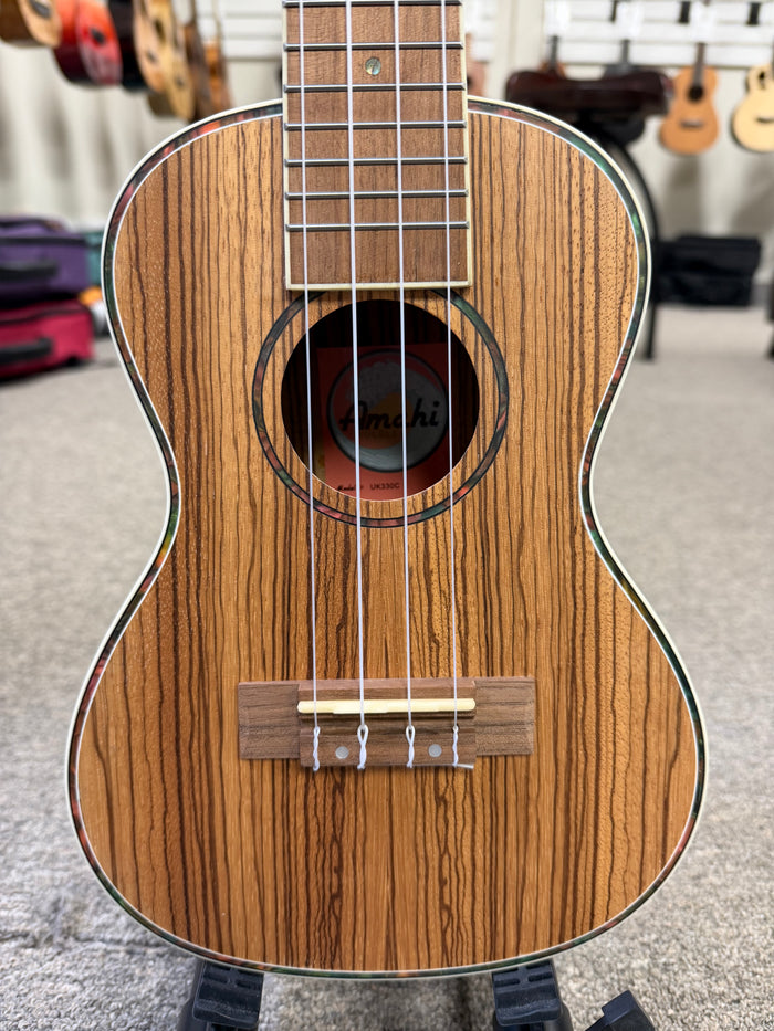 AMAHI UK-330C Zebrawood Concert Ukulele w/Case