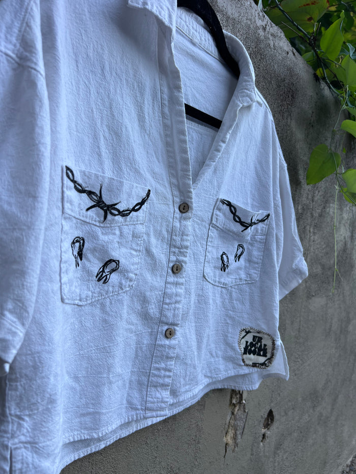 Dog Teeth - White Cropped Shirt