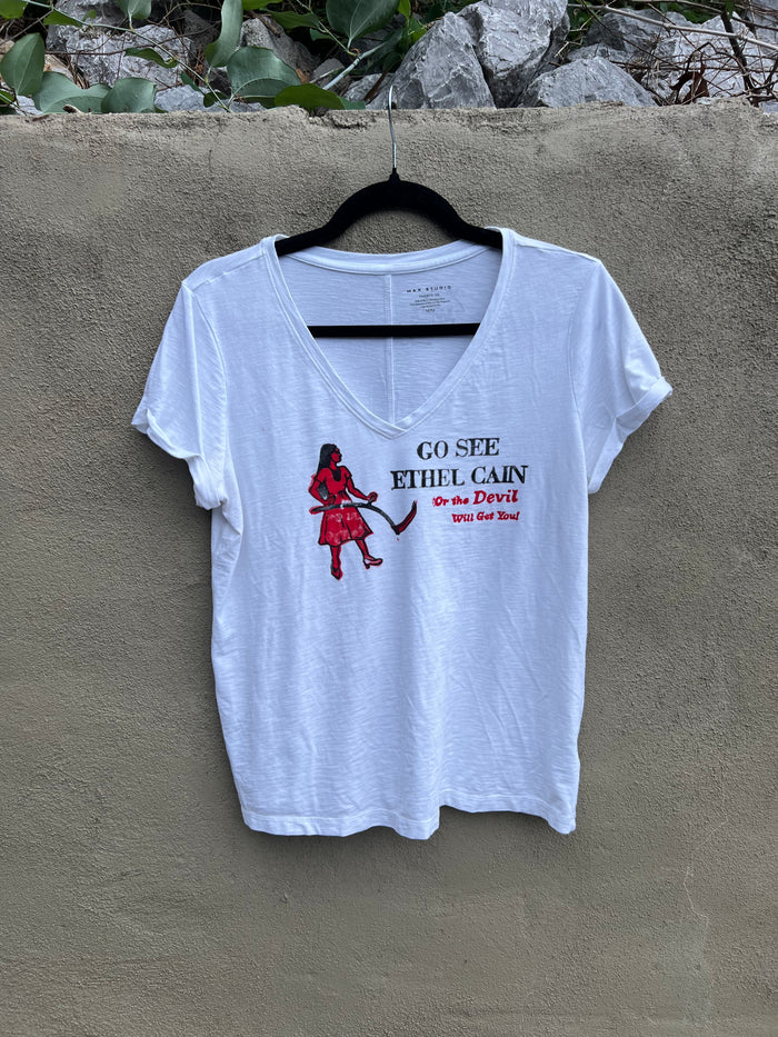 Go See Ethel Cain or the Devil Will Get You - White V-Neck Tshirt