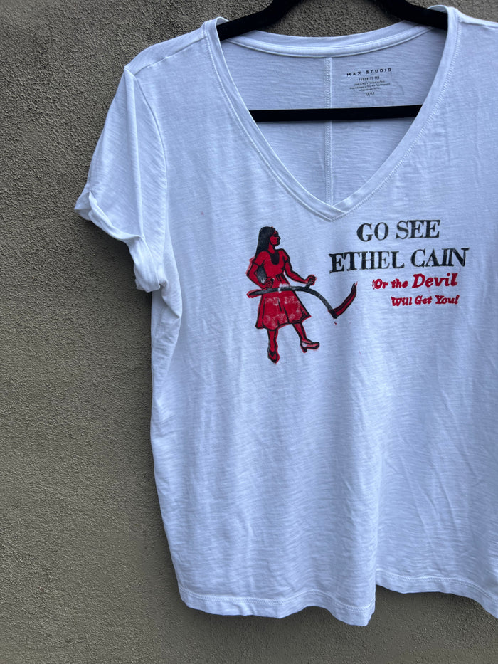 Go See Ethel Cain or the Devil Will Get You - White V-Neck Tshirt