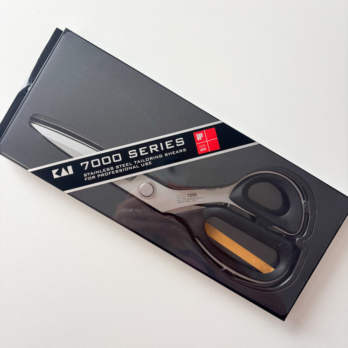 Kai - Professional Tailoring Shears - 7250 - Assorted Varieties