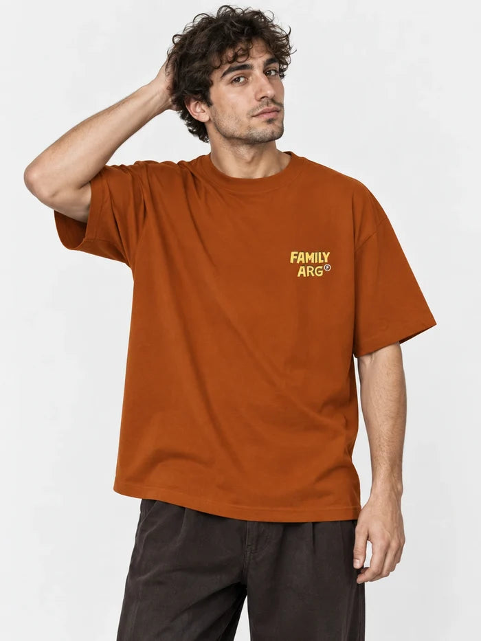 Remera Familyarg Tired Supersized Habano — vista principal