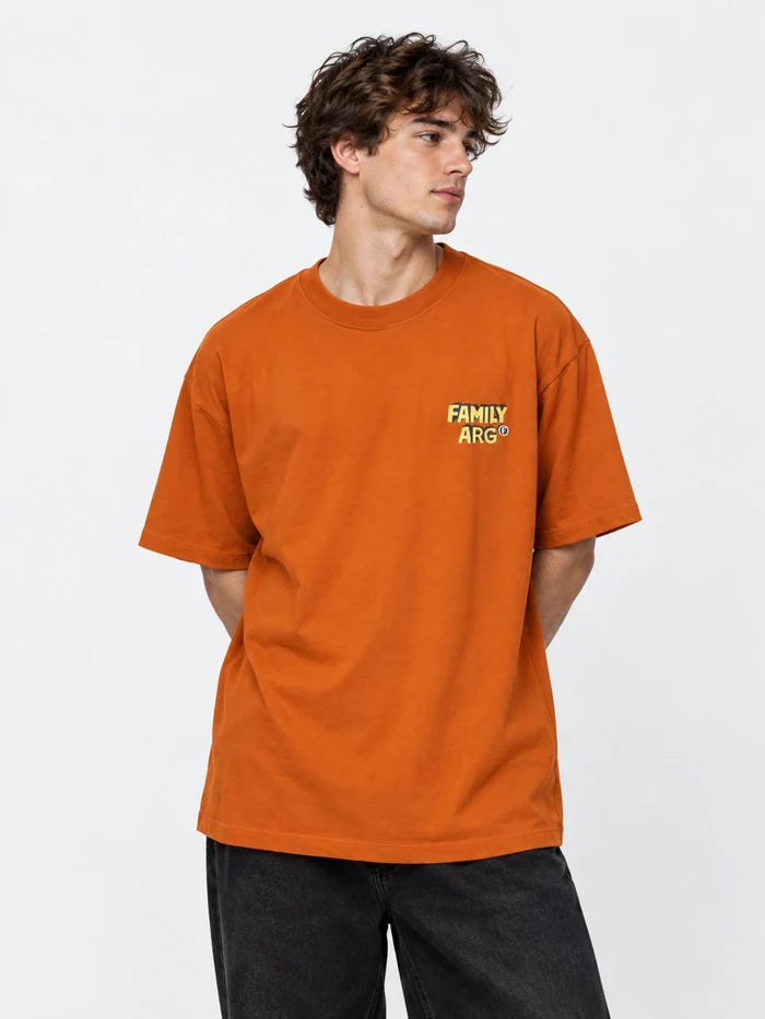 Remera Familyarg Tired Supersized Naranja — vista principal
