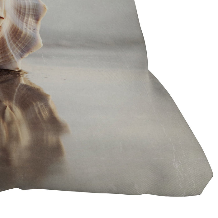 SEASHELL THROW PILLOW